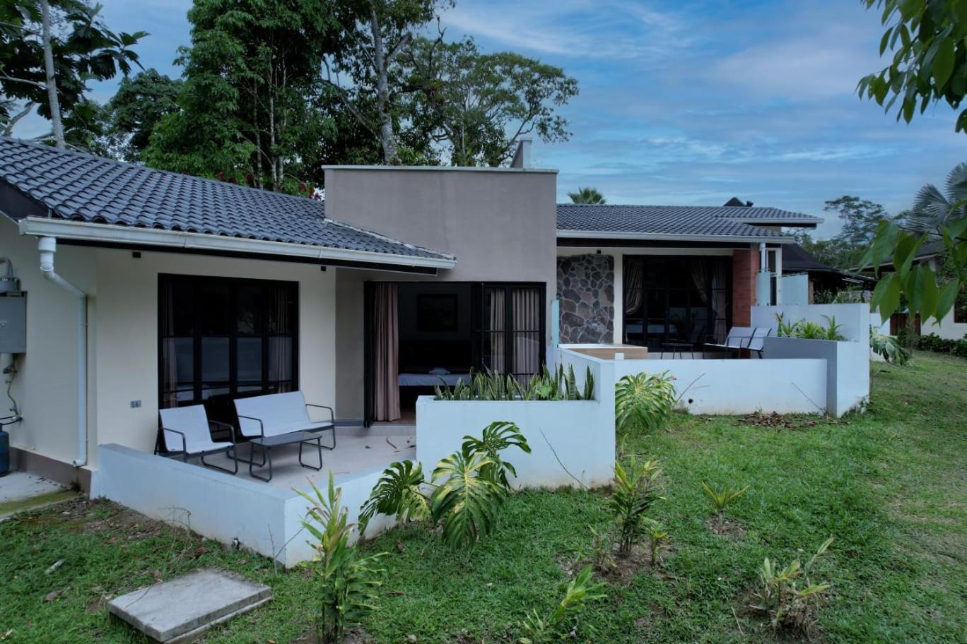 Terra Luna Lodge Tena Exteriér fotografie